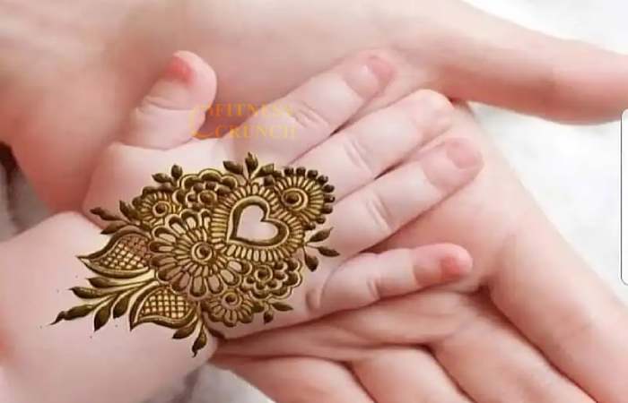 simple mehndi designs for kids