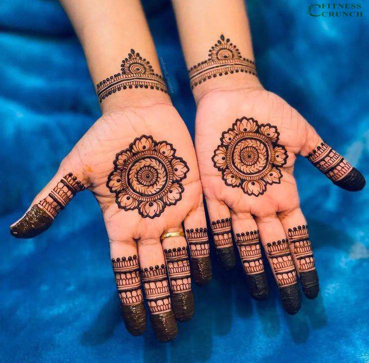 Mehndi Design Front Hand