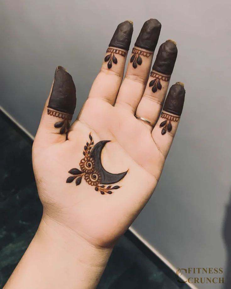 Chand Mehndi Designs